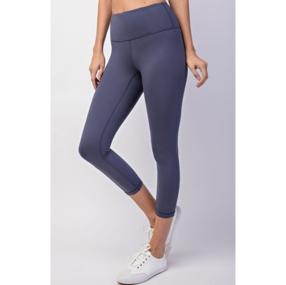 FINAL SALE 🆕🌿HIGH WAISTED YOGA LEGGINGS🌿 - Picture 2 of 7